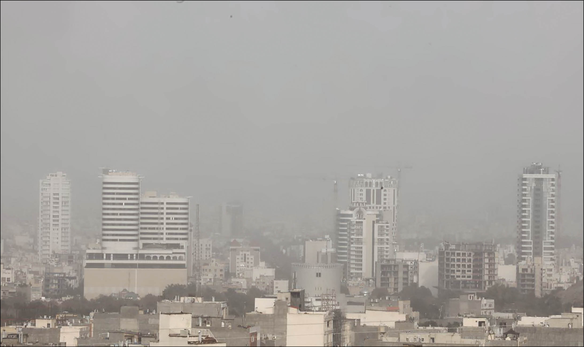 تصویری از هوای آلوده دیروز مشهد- عکس از میثم دهقانی